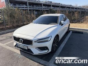 Volvo S60 B5 Ultimate Bright 2023
