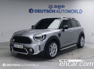 Mini Countryman 2nd Gen Classic Launch Pack 2023