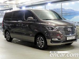 Hyundai Starex Exclusive Urban 9-Seater 2020
