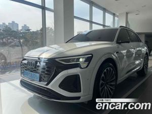 Audi Q8 e-tron 55 Quattro Premium 2024