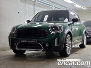 Mini Countryman 2nd Gen Classic Plus Launch Pack 2023