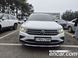 Volkswagen Tiguan 2.0 TDI 4Motion Prestige 2023