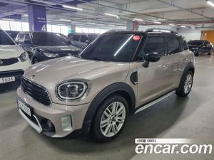 Mini Countryman 2nd Gen Classic Plus Launch Pack 2023
