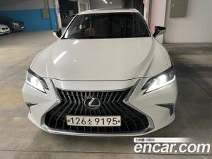 Lexus Es Luxury Plus 2023