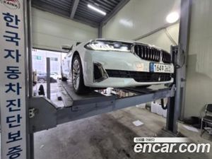 Bmw 5-series 520i Luxury 2021