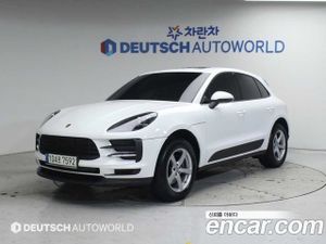 Porsche Macan 95B 2.0 2021