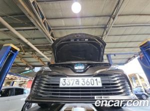 Toyota Camry 2.5 XLE Hybrid 2019