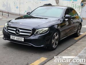 Mercedes-benz E-class E300 4MATIC Avnatgarde 2017