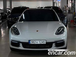 Porsche Panamera 3.0 AWD 2018