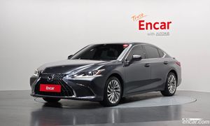 Lexus Es Luxury Plus 2023