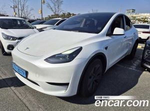 Tesla Model y RWD 2025