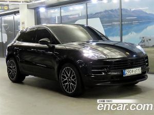 Porsche Macan 95B 2.0 2021