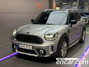 Mini Countryman 2nd Gen Classic Plus Launch Pack 2023