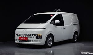 Hyundai Staria Modern Cargo 3-Seater 2025